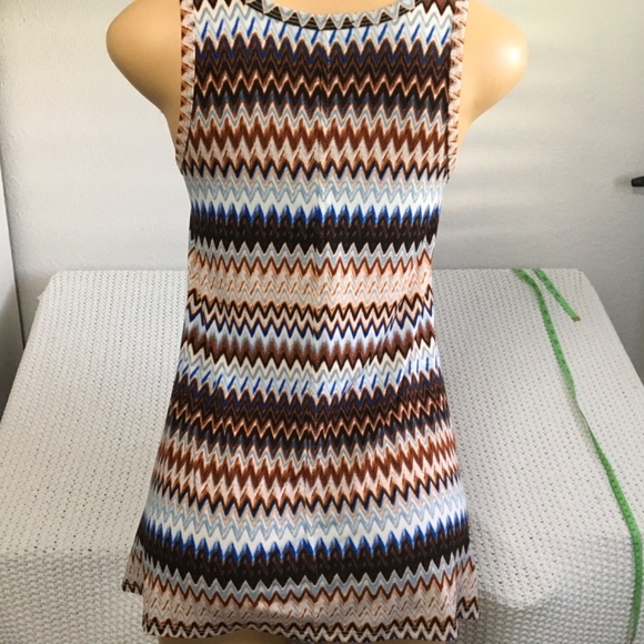 KAREN KANE MULTI COLORED ZIG ZAG PATTERN BLOUSE SIZE SMALL - Picture 2 of 4